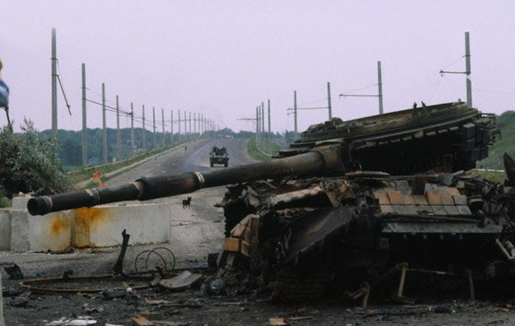 Ужасные события истории. Приднестровье подбитые танки 1992. Т 64бв Приднестровье.